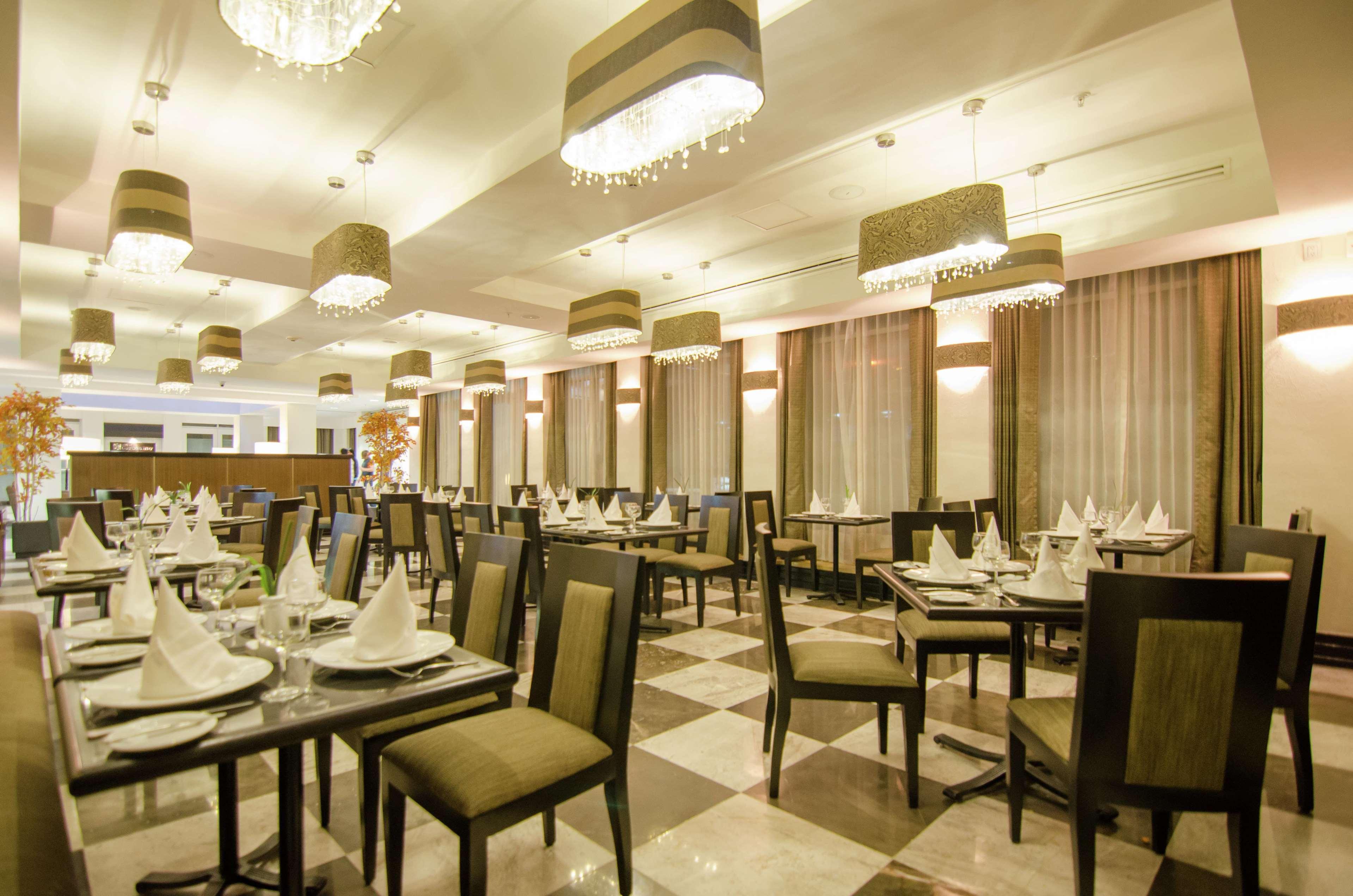 Hilton Garden Inn Tuxtla Gutierrez Ngoại thất bức ảnh