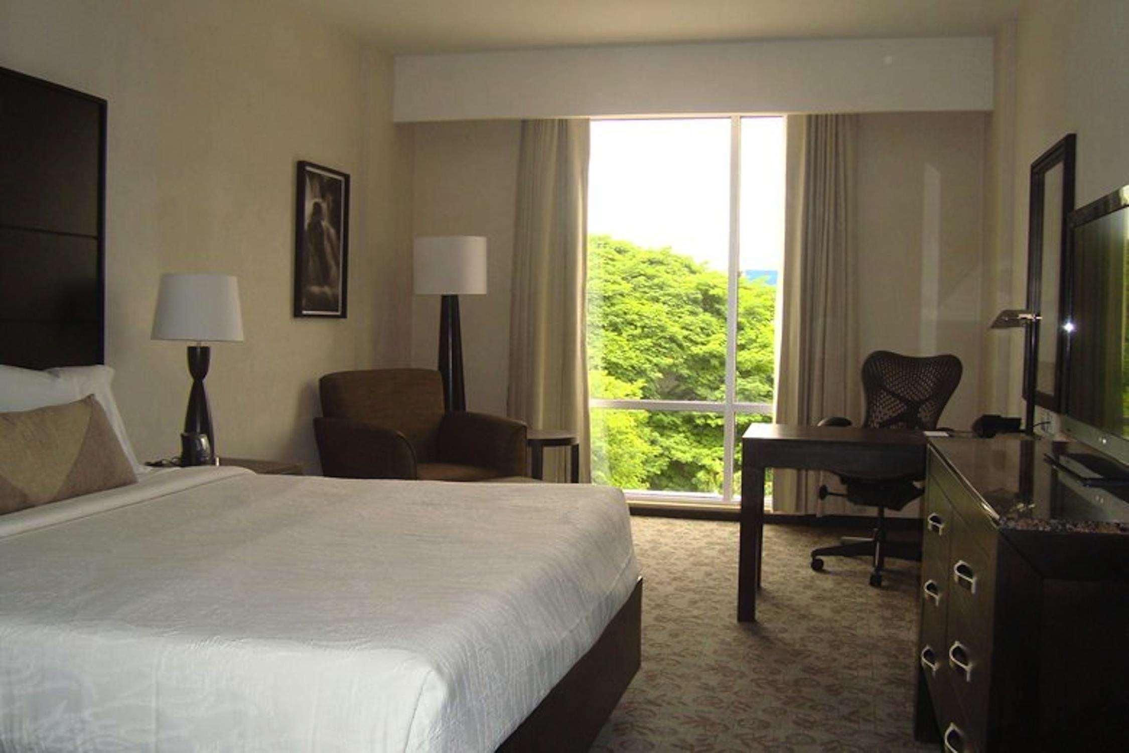 Hilton Garden Inn Tuxtla Gutierrez Phòng bức ảnh