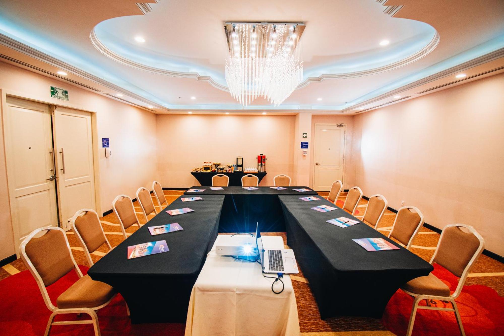 Hilton Garden Inn Tuxtla Gutierrez Ngoại thất bức ảnh